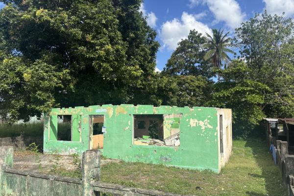 Hight-traffic land in parque lefevre for sale