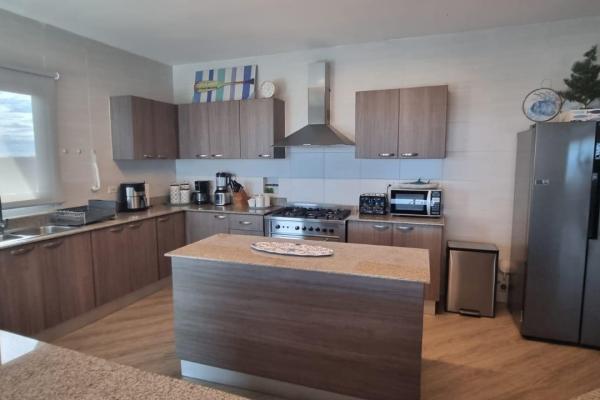 Beachfront apartment with ocean view, ph las olas