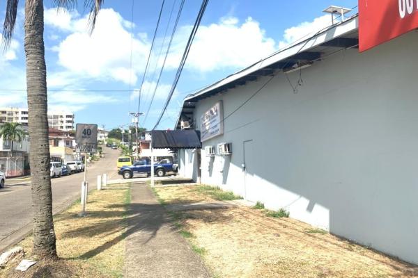 Venta de plaza comercial en ph plaza fernand, betania