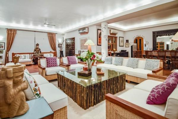 Villa esplendorosa, lujosa propiedad con vistas al mar