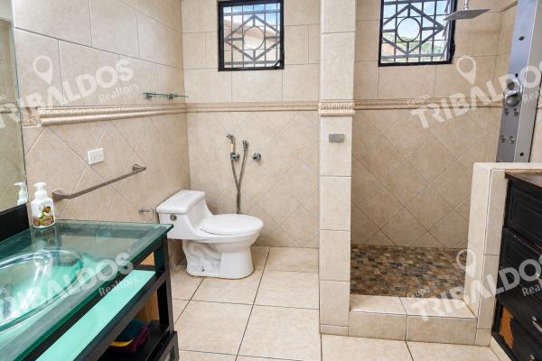 House for sale with pool in la loma, hato pintado