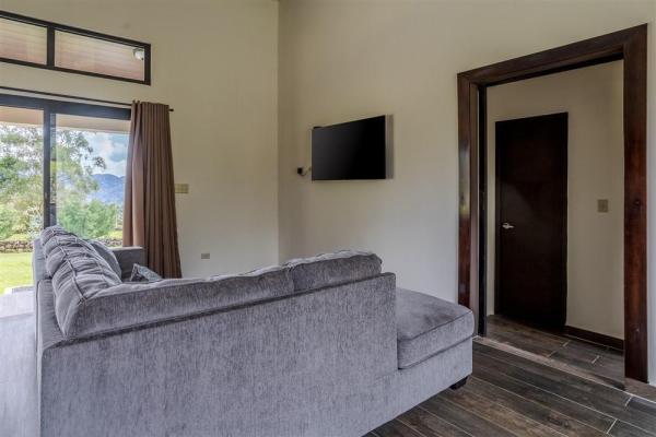 Outstanding home in cerro verde estates, boquete