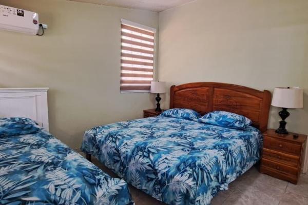 House with pool large lot nueva gorgona panama