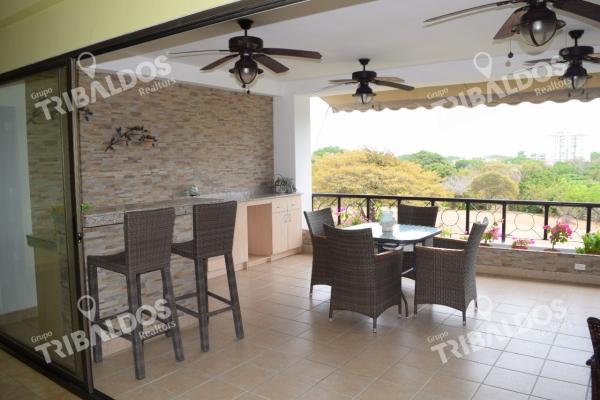 Venta de apartamento en punta barco resort