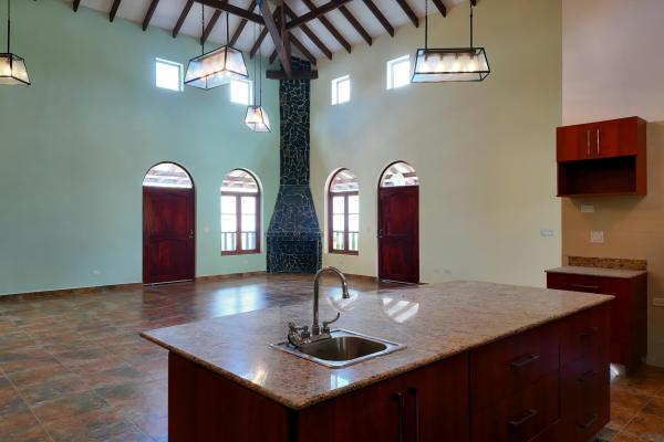 Se vende impresionante casa con vistas al mar en altos del maría
