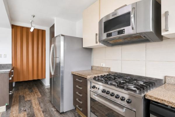 Apartment for sale in the innova tower building