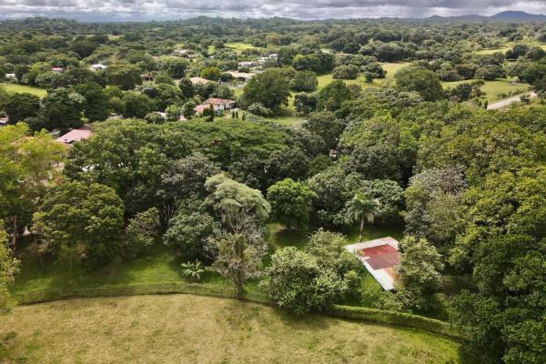Se vende terreno en las tablas