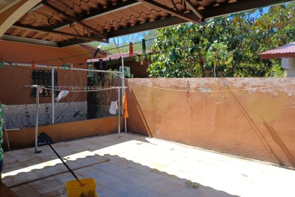 Se vende casa de 2 pisos