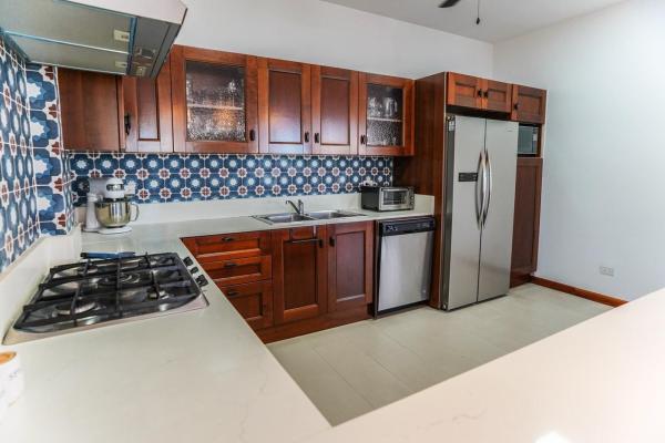 Se vende apartamento en casco viejo, star & herald