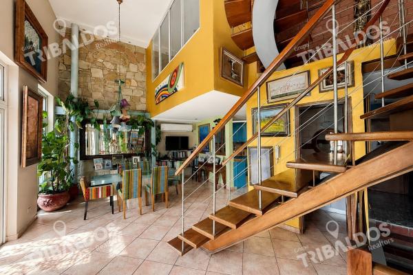 Residential building for sale in casco antiguo