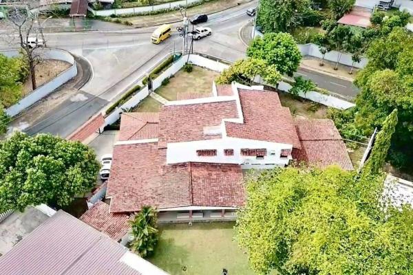 House for sale in altos del golf (san francisco)