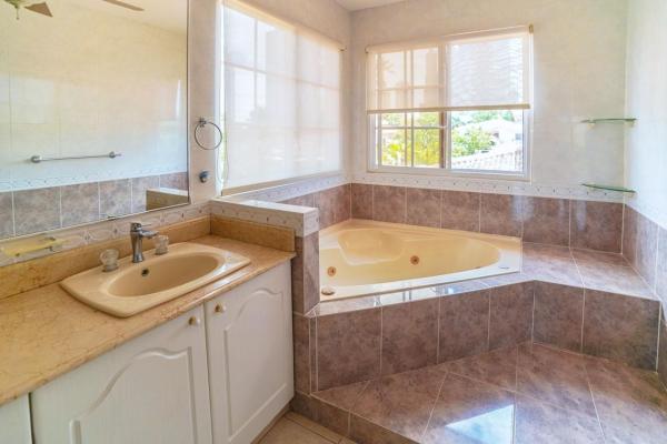 House for sale in costa azul, costa del este