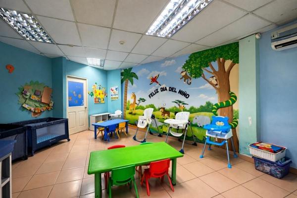 Propiedad comercial en venta o alquiler – uso multifuncional