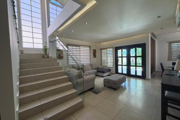 House for sale in villa valencia, south coast