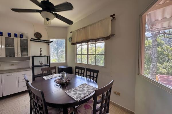 Beautiful house for sale in altos del maria