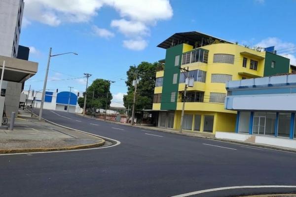 Calidonia building for sale