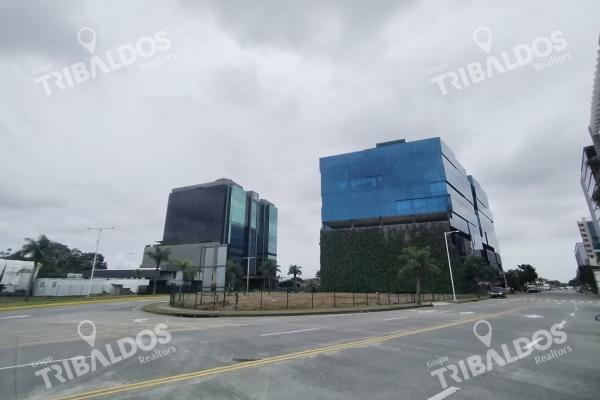 Venta de terreno en santa maria business district