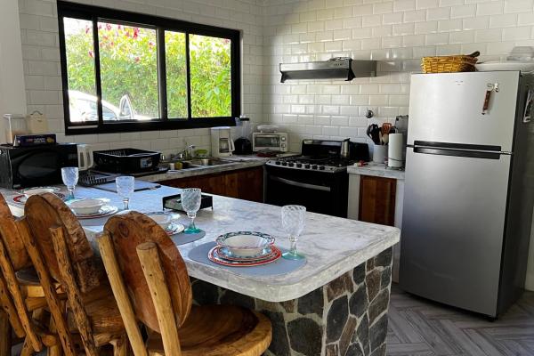 Mountain view home in altos del maria