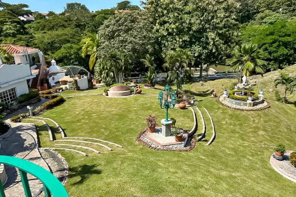Se vende hacienda en punta barco resort