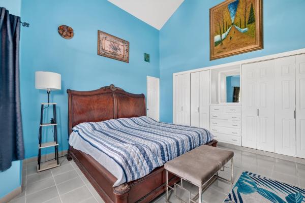 Fully furnished alto boquete home for sale