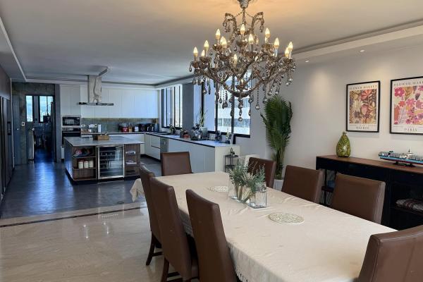 The bay at your feet · 360° · 13th floor la cresta