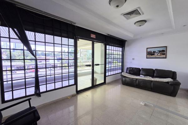 Venta de local en edison plaza segundo piso