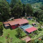 Casa y hotel en venta