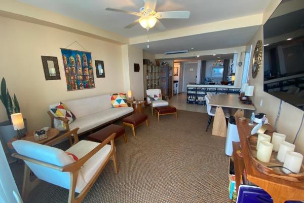 Apartamento frente al mar en coronado bay: dos estudios fusionados