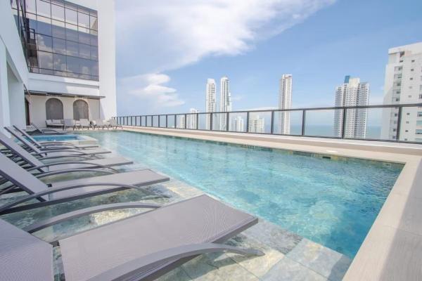 Apartment for sale in the ph. arcadia del este