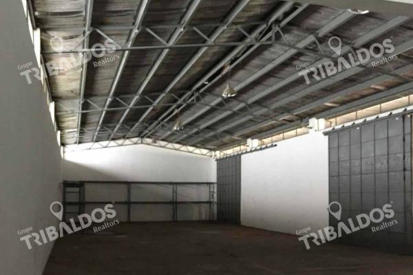 Terreno de 1.2 hectáreas, con 2 galeras, vía tocumen.