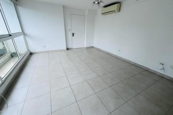Se vende o alquila apartamento en elmare 700