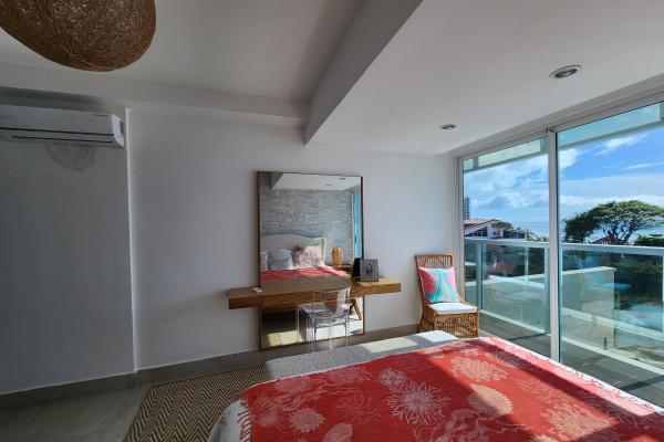 Sale of apartment in ocean wave, nueva gorgona.