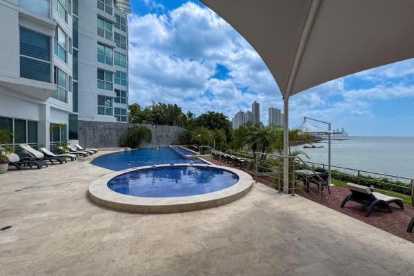 Luxury penthouse in panama city panama
