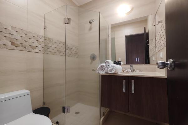 Apartamento amoblado con vista al mar y club de playa en san carlos