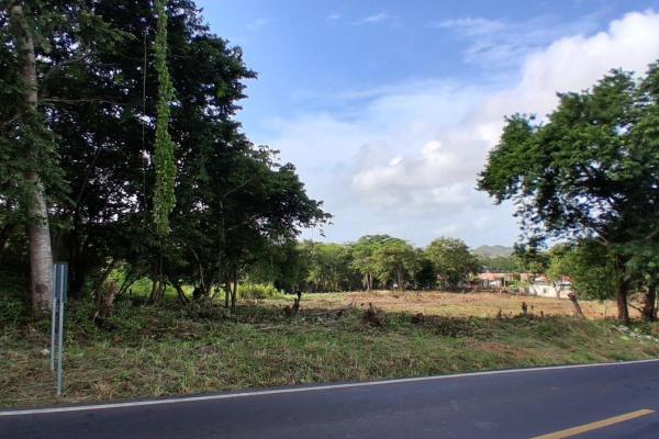 Land for sale, strategic location!