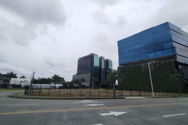 Sale of land in santa maria business district
