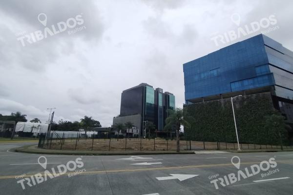 Venta de terreno en santa maria business district