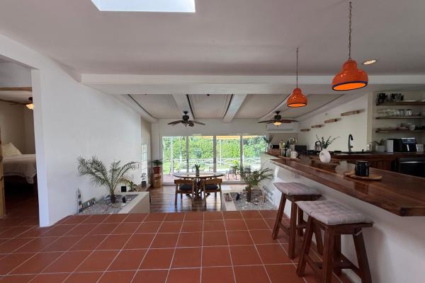 Casa privada con piscina y amplio terreno en coronado
