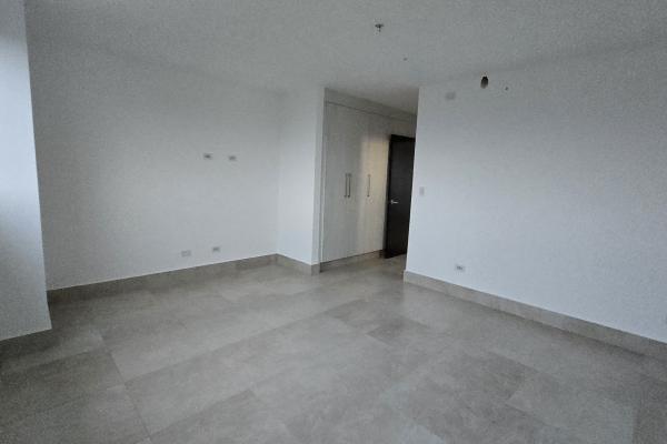 Sale of apartment in ocean waves nueva gorgona