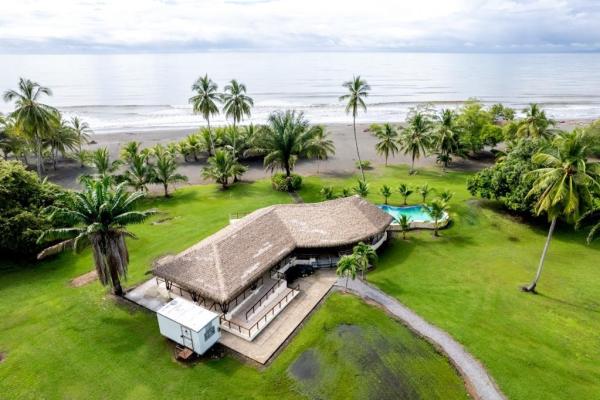 Charming coastal home for sale in coco beach, pana