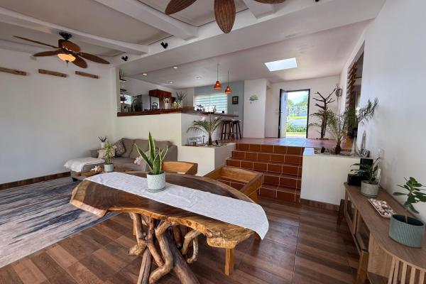 Casa privada con piscina y amplio terreno en coronado