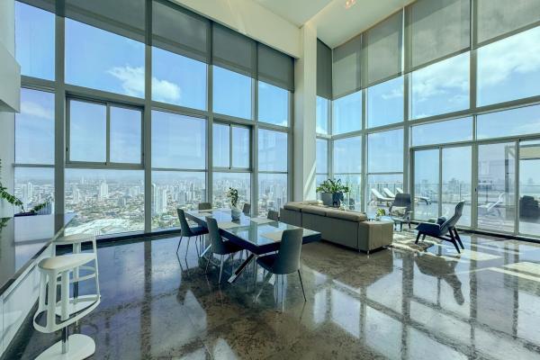 Luxury penthouse in panama city panama