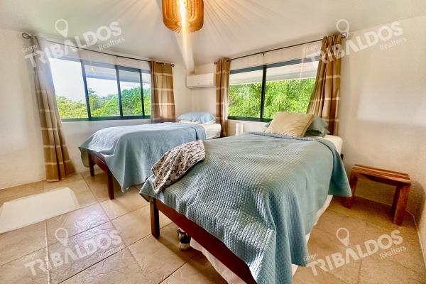 Beach house for sale in el cortijo, costa esmeralda