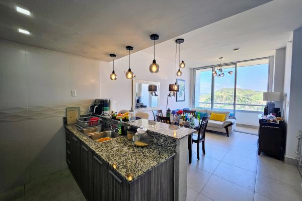 Venta de apartamento en ph greenwood tower, tumba muerto