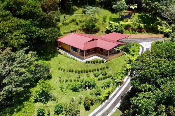 Refugio de montaña en altos del maría