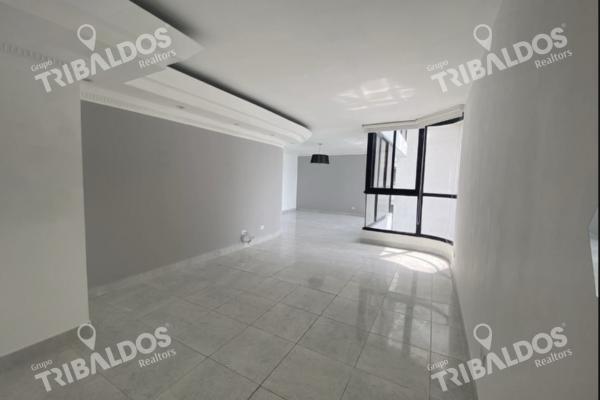 Venta de apartamento en ph coral reef avenida balboa
