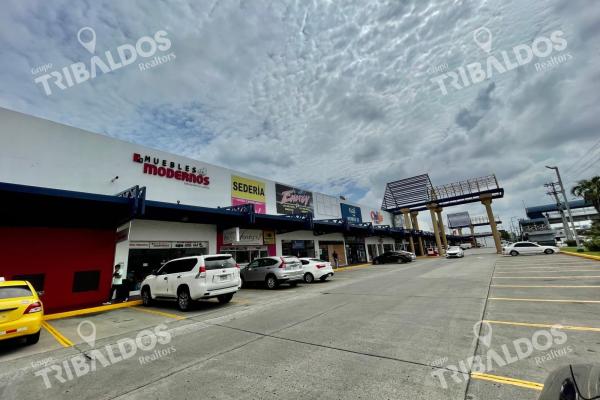 Venta local comercial cc los pueblos rentando