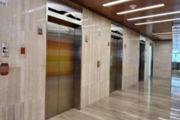 Office for sale or rent with option to purchase