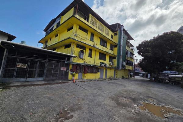 Calidonia edificio en venta