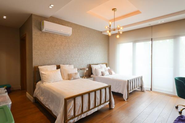 Venta de casa moderna en costa del este, balmoral